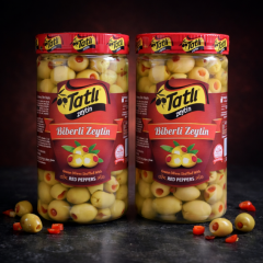 Tatlı Biberli Yeşil Zeytin – Kırmızı Biber Dolgulu